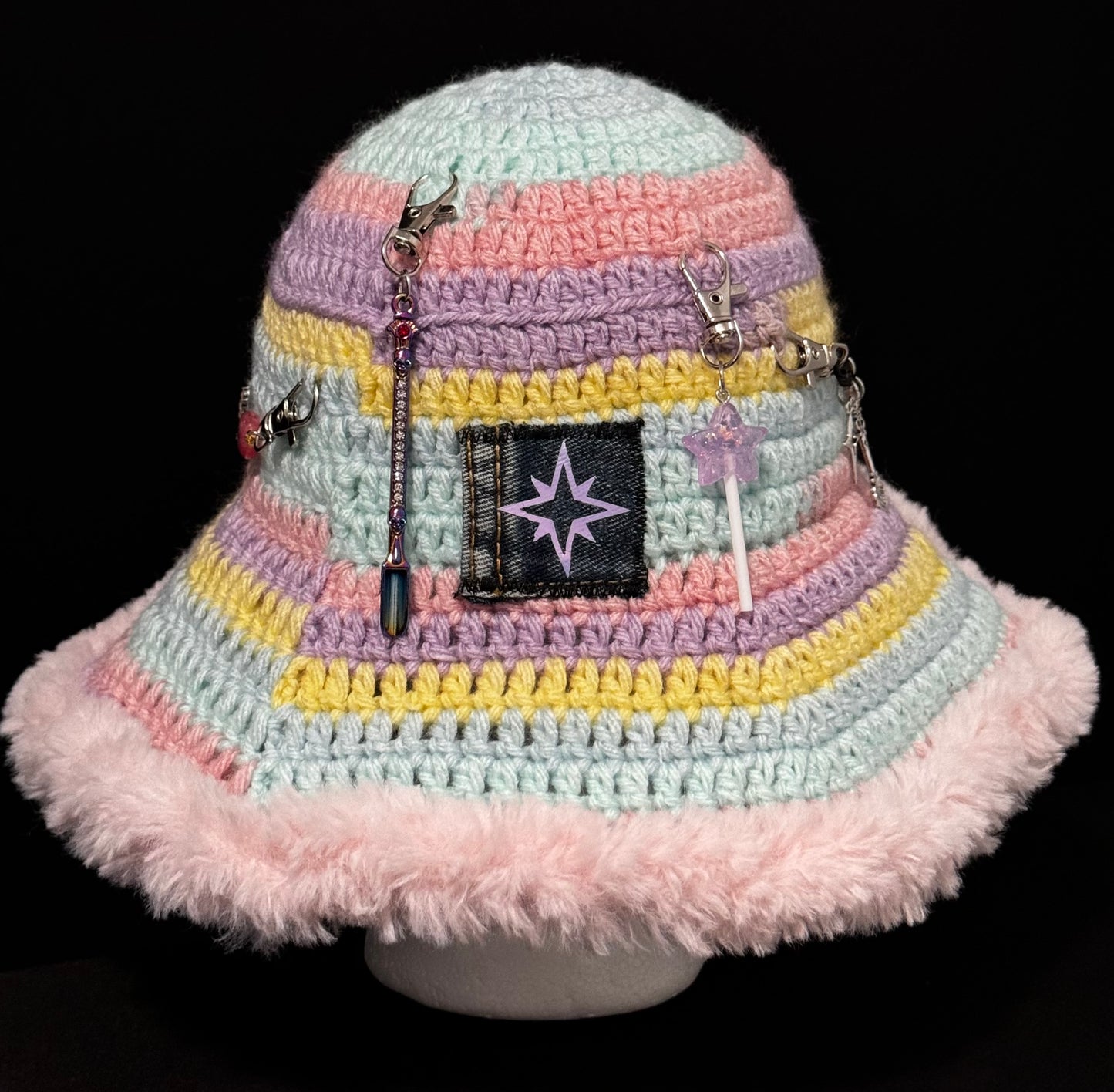 Bucket hat π