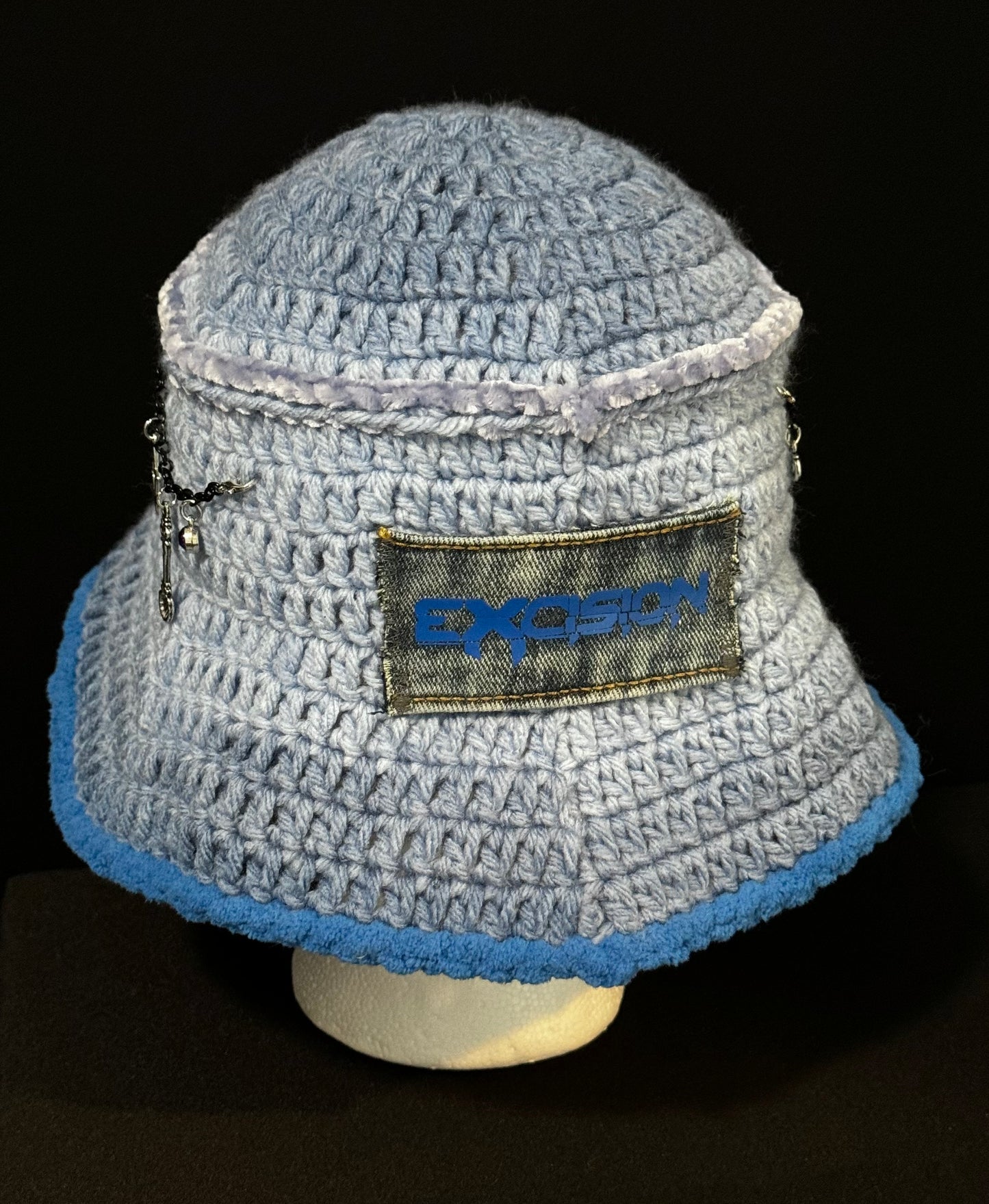 Bucket hat π