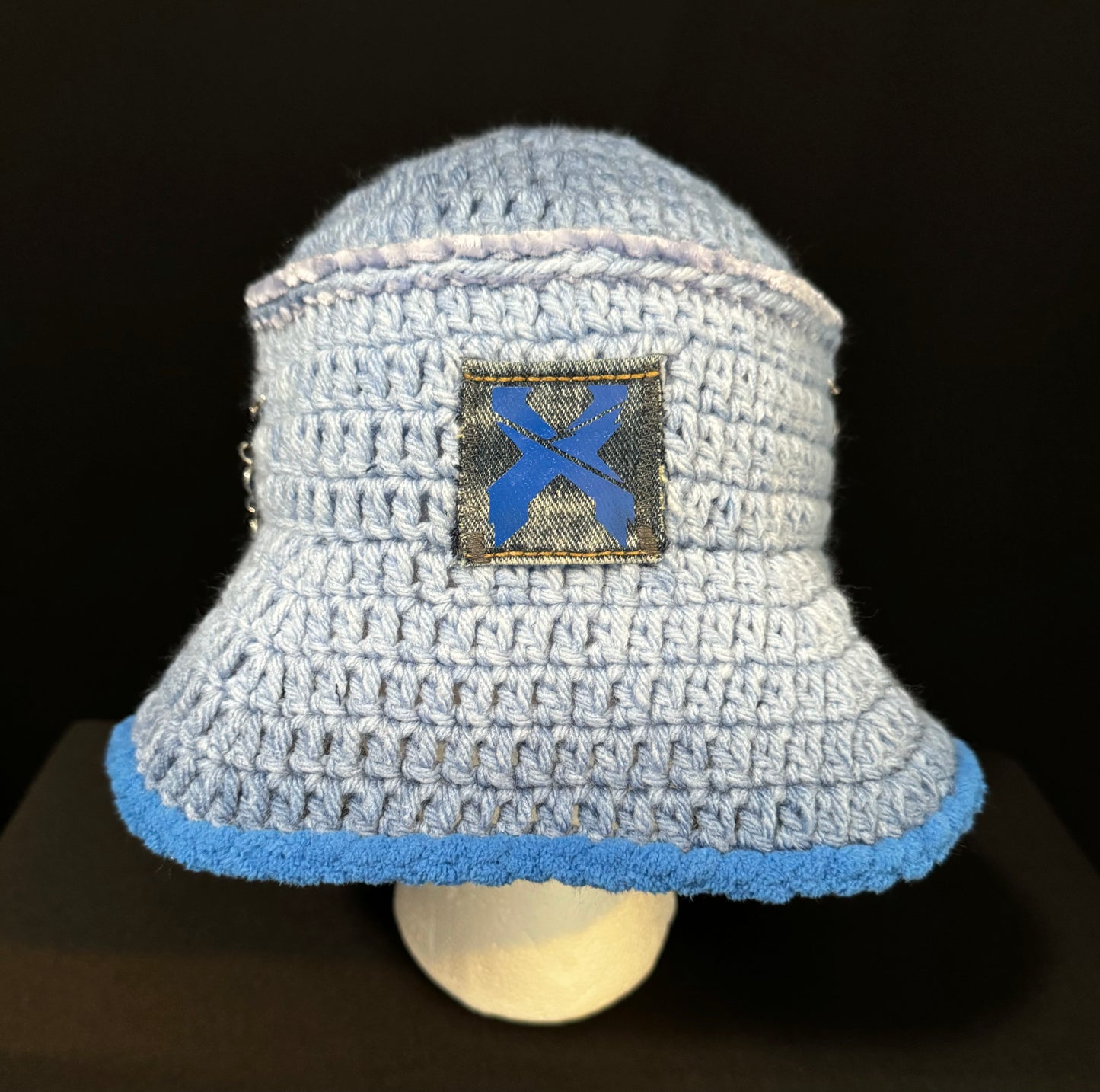 Bucket hat π
