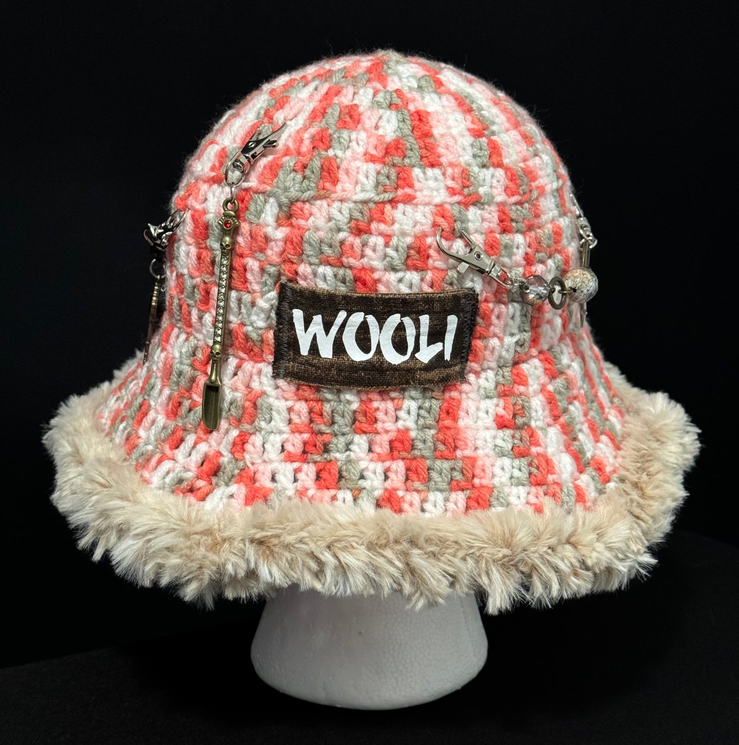 Bucket hat π