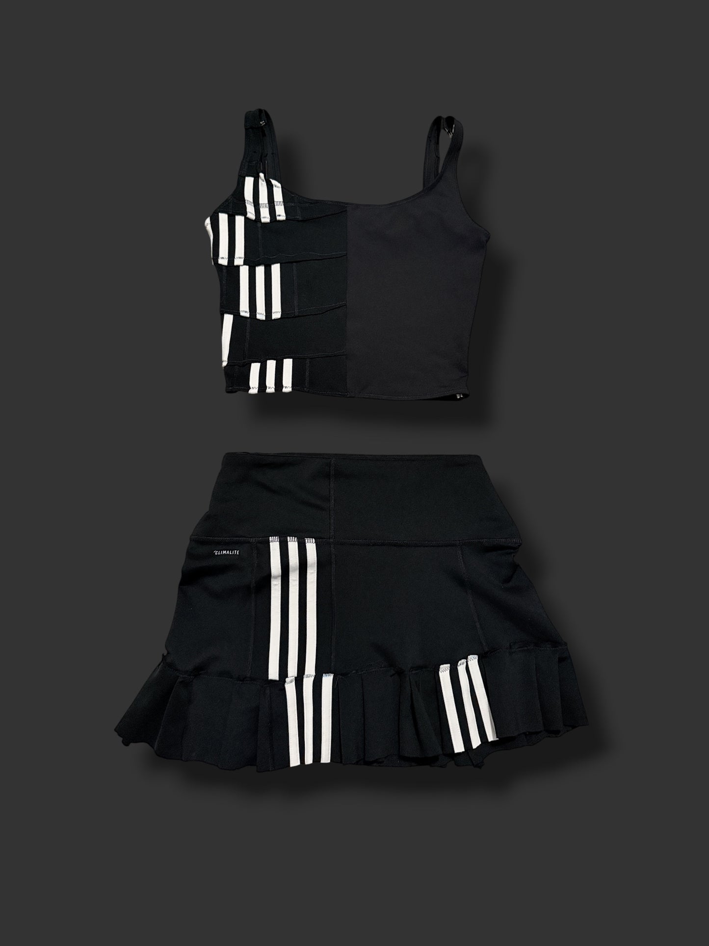 Two piece set M
